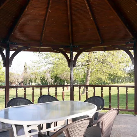 Vila Ktima Marmaro *