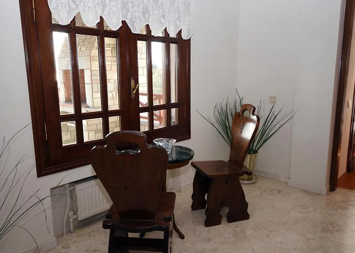 Ktima Marmaro Villa *